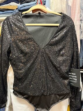 Lulu's Black Sequin V-Neck Long Sleeve Bodysuit